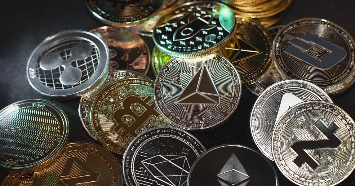 Difference in Meme Coins and Altcoins
