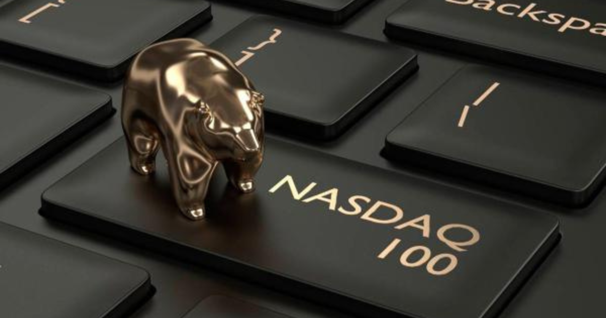 Altcoins at Risk as Nasdaq 100, Bitcoin S&P 500 Hit Death Crosses — What It Means for Crypto