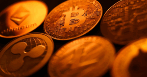 Bitcoin, XRP, and Chainlink Under Pressure as Market Tests Strength